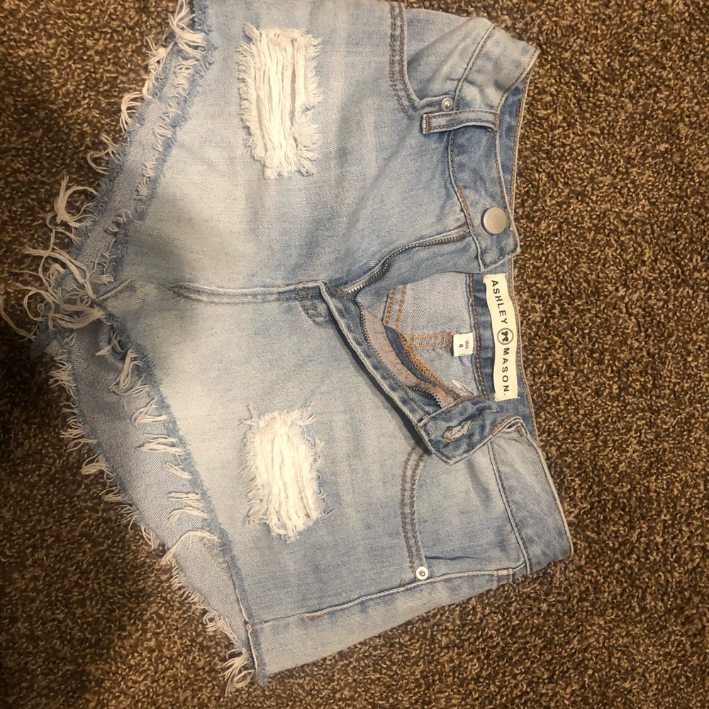 Juniors size 4 jean short
